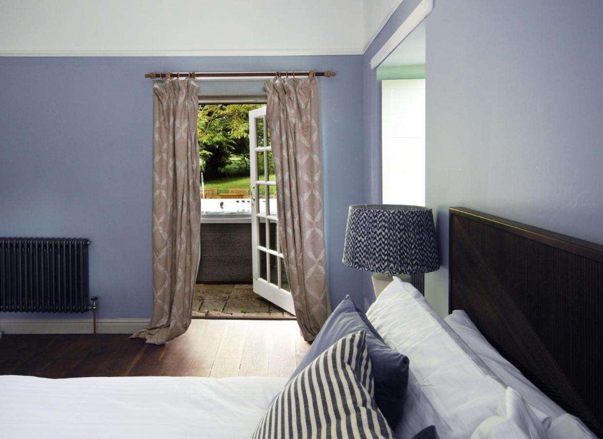 Oakhill Topside House - Beautiful 7 Bedroom House With Hottub Wifi And Parking Near Bath Wells Frome מראה חיצוני תמונה